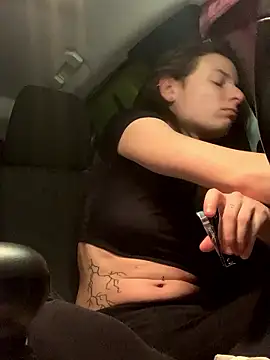 GoldenPussy1329 online show from 01-12-26, 12:38