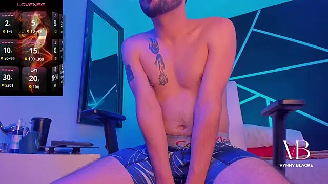 VynnyBlacke  online show from 12-21-25, 09:27
