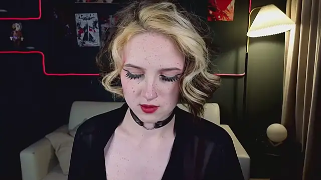 luna son online show from 04-24-26, 09:39