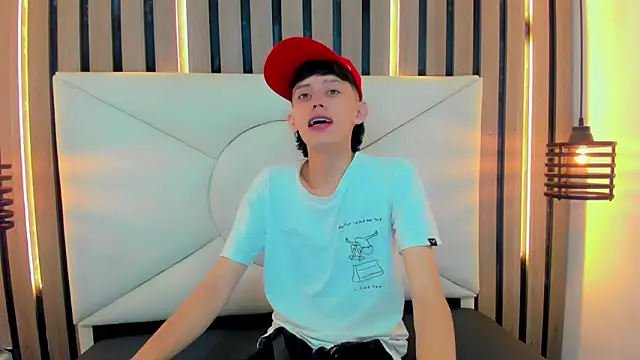 thaigo twink38 online show from 04-24-26, 08:06