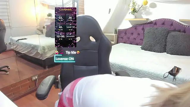 sophialyh 1 online show from 02-13-26, 01:07