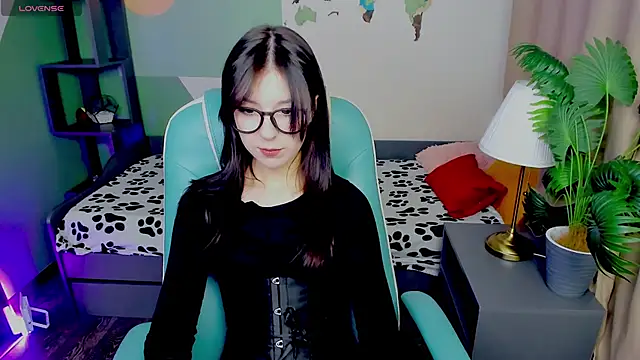 Azaliya Haze online show from 11-19-25, 08:20