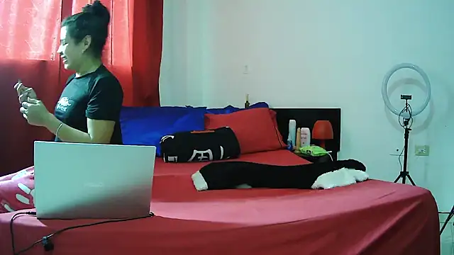 MissAsly online show from 12-05-25, 12:03