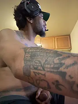 thefreakscomeoutatnight online show from 04-24-26, 08:06