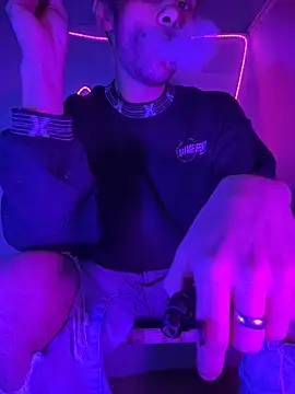 highinhtxx online show from 11-20-25, 01:00