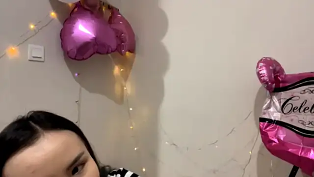 CarollFalick online show from 10-25-25, 12:13