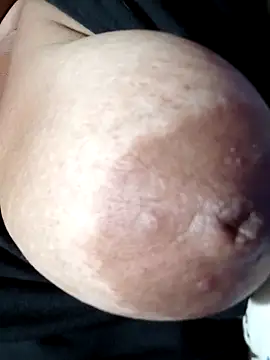 Hotmommax online show from 02-21-26, 07:59