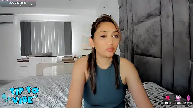 Snapshot of INDIANROMANCE chatting on 02-24-25, 03:09 INDIANROMANCE online show from 02-24-25, 03:09