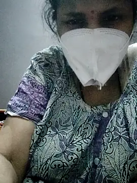 Snapshot of Hot__bhabhi_99 chatting on 11-11-25, 05:35 Hot bhabhi 99 online show from 11-11-25, 05:35