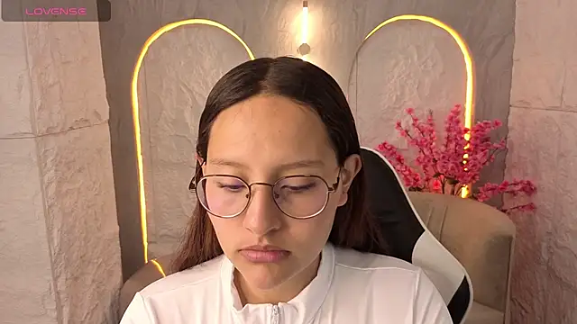 Nyx Tamy Tx  online show from 10-06-25, 12:57