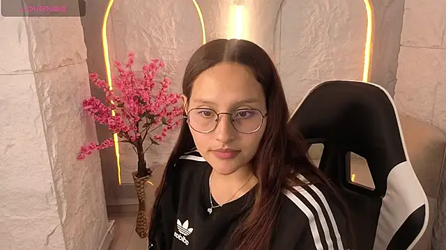 Nyx Tamy Tx  online show from 10-12-25, 01:54