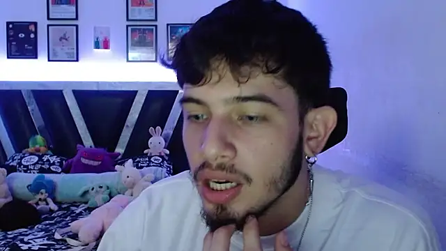 Snapshot of Sebasxxl12 chatting on 09-30-25, 08:47 Sebasxxl12 online show from 09-30-25, 08:47