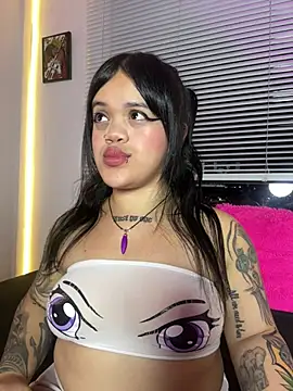 Snapshot of Sussyroxxx chatting on 05-29-26, 05:16 Sussyroxxx online show from 05-29-26, 05:16