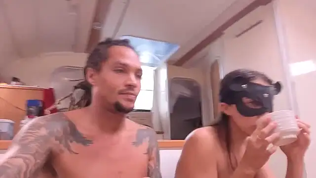 Monk and Mia online show from 11-15-25, 01:18