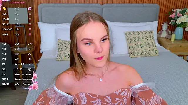 Lili Lohan online show from 11-13-25, 05:01