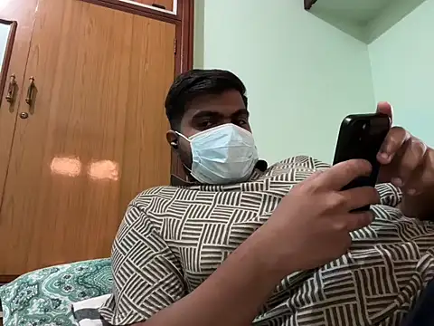 Snapshot of Romeo_Sam2 chatting on 09-30-25, 07:02 Romeo Sam2 online show from 09-30-25, 07:02