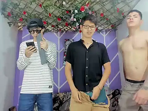 nexusboyhot online show from 10-06-25, 07:33