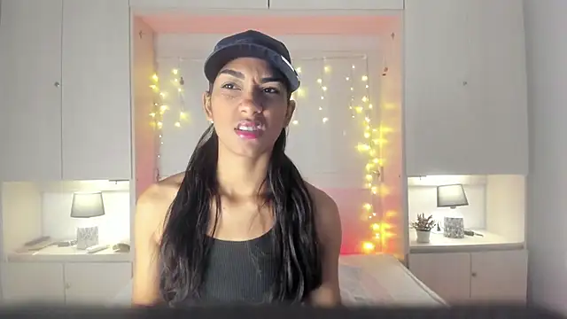 AnahiCollins online show from 04-02-26, 11:30