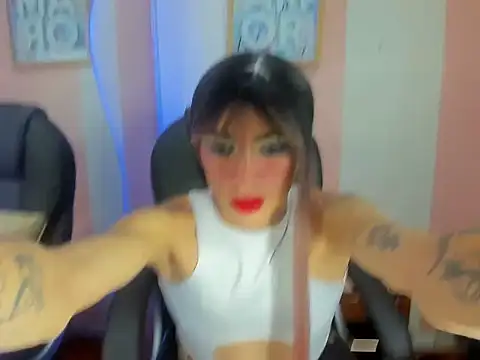 Mila Leon online show from 11-08-25, 01:39