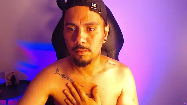 Snapshot of GSUS_PATRICK chatting on 10-24-25, 05:15 GSUS PATRICK online show from 10-24-25, 05:15