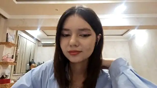 ImogeneMalinconico online show from 10-28-25, 07:27