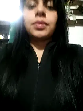 Snapshot of AliciaLove-- chatting on 09-30-25, 12:15 AliciaLove-- online show from 09-30-25, 12:15