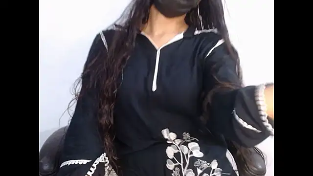 sexy yuvi online show from 09-30-25, 05:12