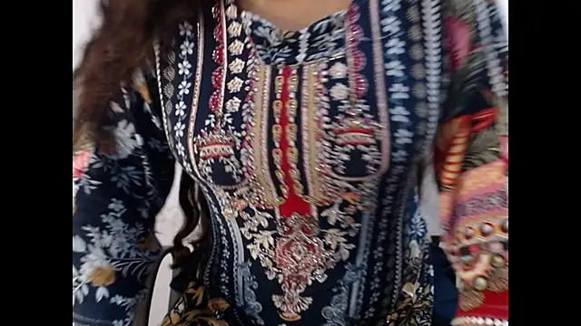 sexy yuvi online show from 10-01-25, 04:40