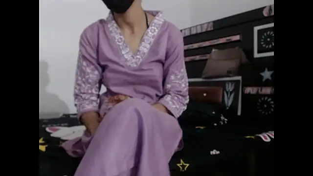 sexy yuvi online show from 10-21-25, 10:54