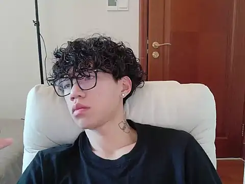 hangzi-0011 online show from 10-01-25, 10:21