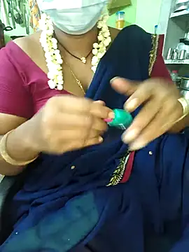 Snapshot of Tamilselviroja- chatting on 10-31-25, 04:08 Tamilselviroja- online show from 10-31-25, 04:08