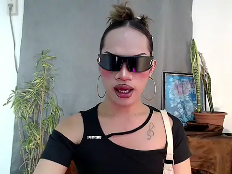 amandareddragon online show from 03-11-26, 11:27