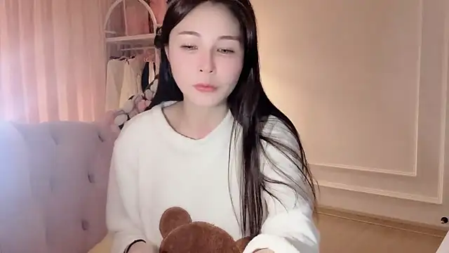 Snapshot of Titi-175 chatting on 11-20-25, 12:11 Titi-175 online show from 11-20-25, 12:11