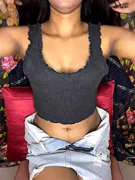 pooja-cam1 online show from 12-03-25, 07:01