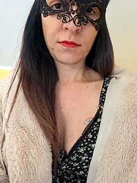 Snapshot of SonoSoloTua chatting on 11-25-25, 09:42 SonoSoloTua online show from 11-25-25, 09:42