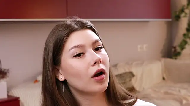 MondoNeko online show from 10-04-25, 07:17