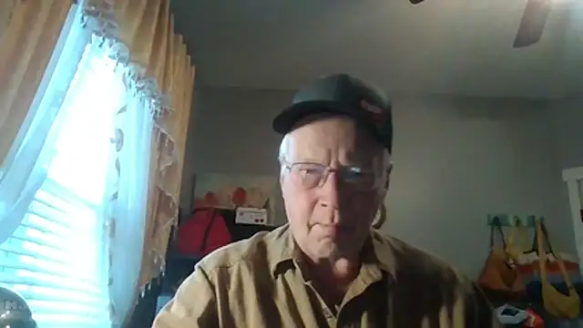 Farmall400 online show from 12-15-25, 02:32