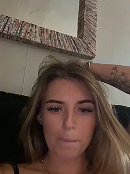 EllieEllxx online show from 10-11-25, 12:26