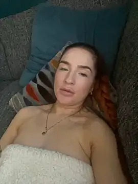 Cherry-L-28 online show from 11-25-25, 02:39