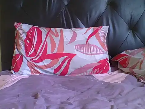 carrie tee online show from 10-27-25, 11:36