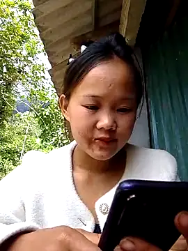 Snapshot of Alice_wo chatting on 10-10-25, 02:54 Alice wo online show from 10-10-25, 02:54