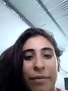 Snapshot of Brenda123- chatting on 10-17-25, 07:05 Brenda123- online show from 10-17-25, 07:05