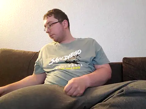 stivi2526 online show from 11-08-25, 05:56