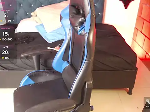 Snapshot of Melody_Slut chatting on 10-12-25, 05:50 Melody Slut online show from 10-12-25, 05:50