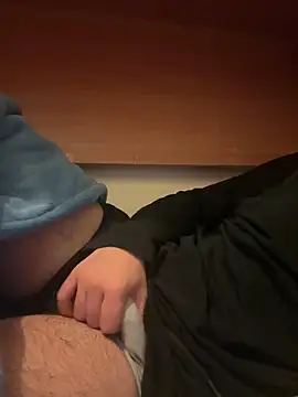 Snapshot of cazzo18cm3 chatting on 10-02-25, 12:28 cazzo18cm3 online show from 10-02-25, 12:28