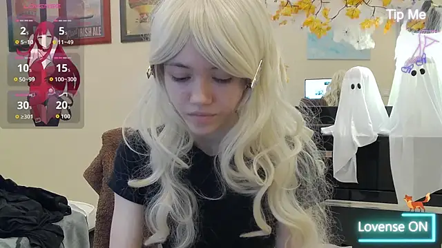 MissKotomiss online show from 10-18-25, 01:34