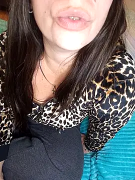 Amarteverdaderamente online show from 04-10-26, 03:01