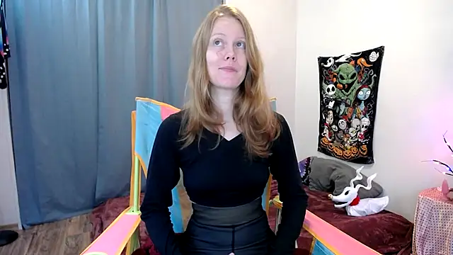 Snapshot of naughtyfox89 chatting on 10-13-25, 05:24 naughtyfox89 online show from 10-13-25, 05:24