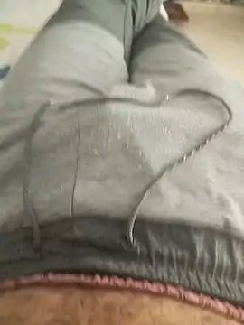 Snapshot of Valen_Squirt04 chatting on 10-01-25, 03:18 Valen Squirt04 online show from 10-01-25, 03:18