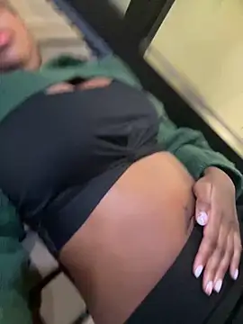 tia   fox online show from 02-10-26, 07:29